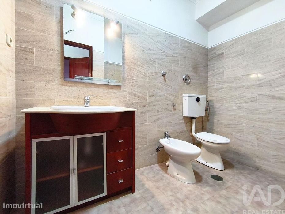 Apartamento T1 em Chafé de 55,00 m2