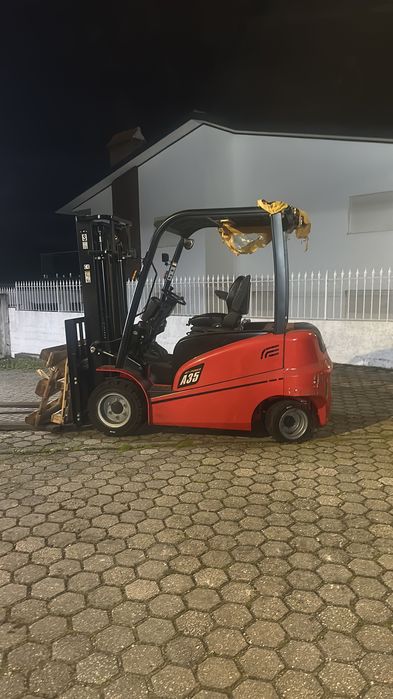 3 empilhadores como novos