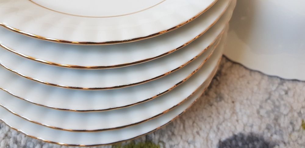 Serwis Chodzież obiadowy 19 elementów