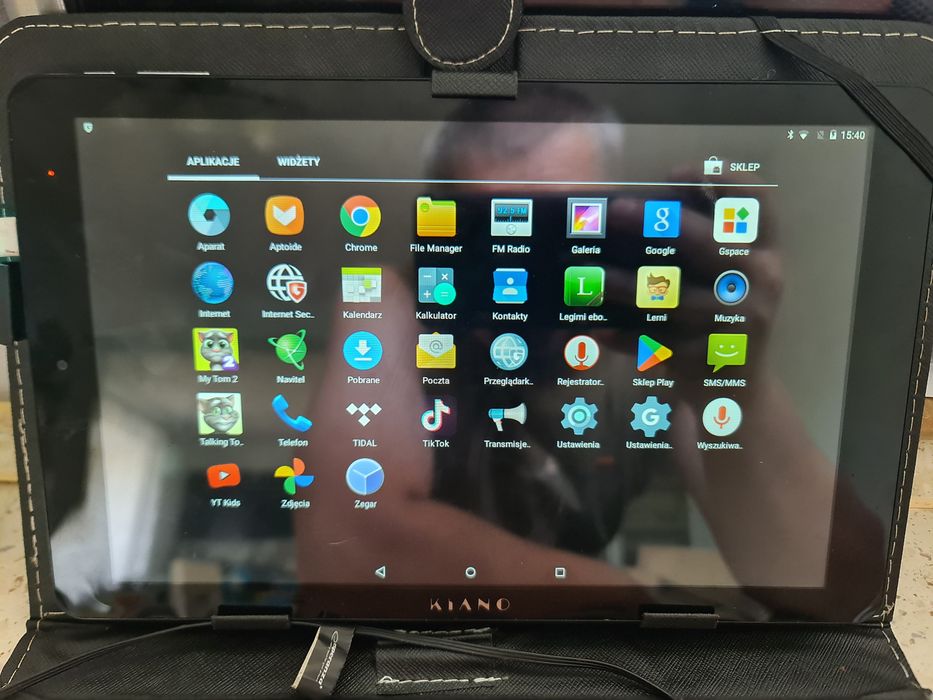 Tablet 10 cali kiano plus klawiatura i etui