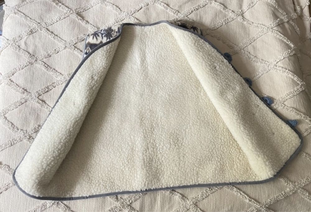 Bezrekwanik Wełniana kamizelka