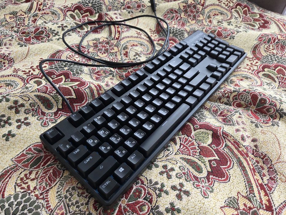 Ігрова механічна клавіатура Steelseries Apex M400