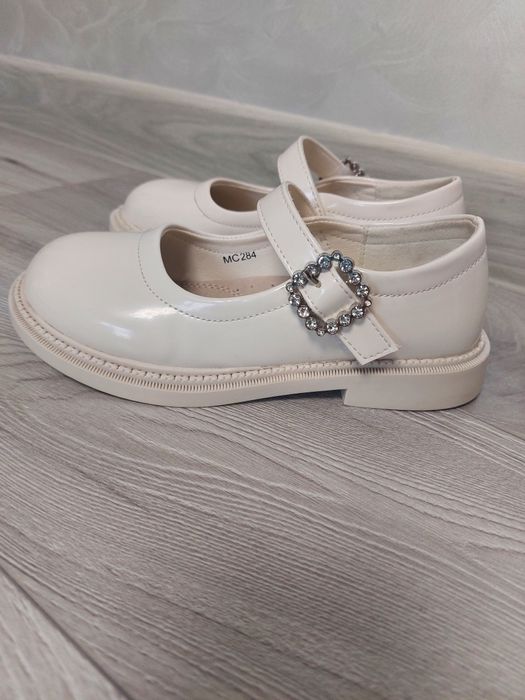 Продам туфлі у чудовому стані