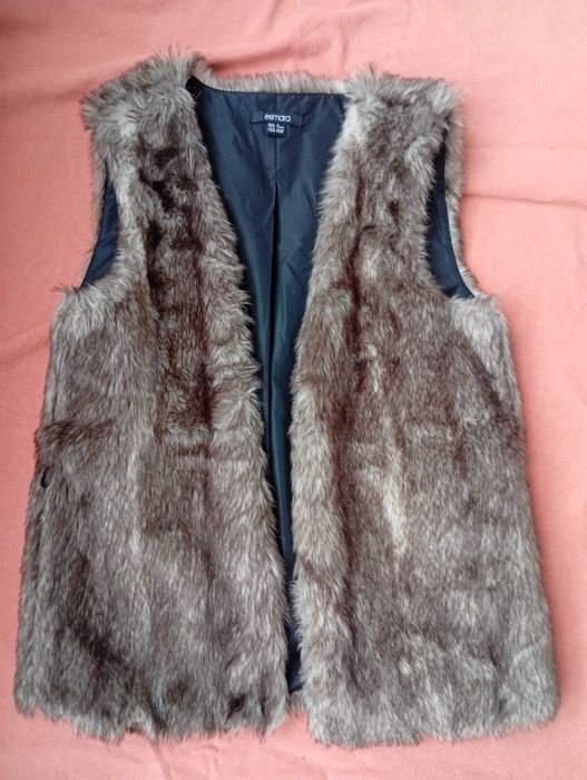 Colete em pêlo muito quentinho