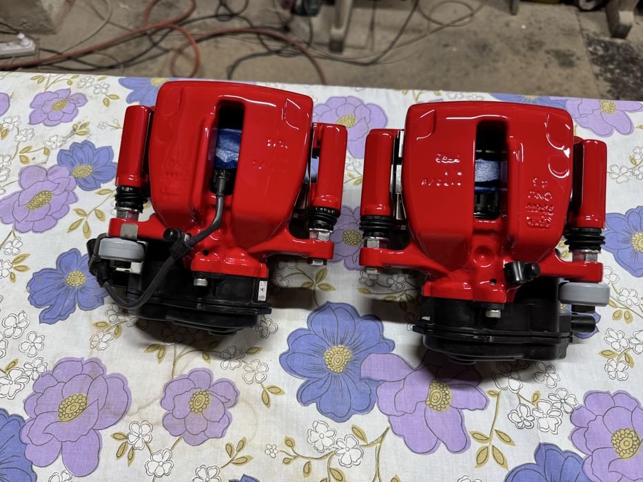 Задні супорта Audi  330x22мм.A4B8, A5B8, A6C7, Q5