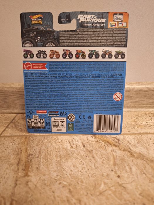 Hot wheels Dodge Charger Monster Trucks