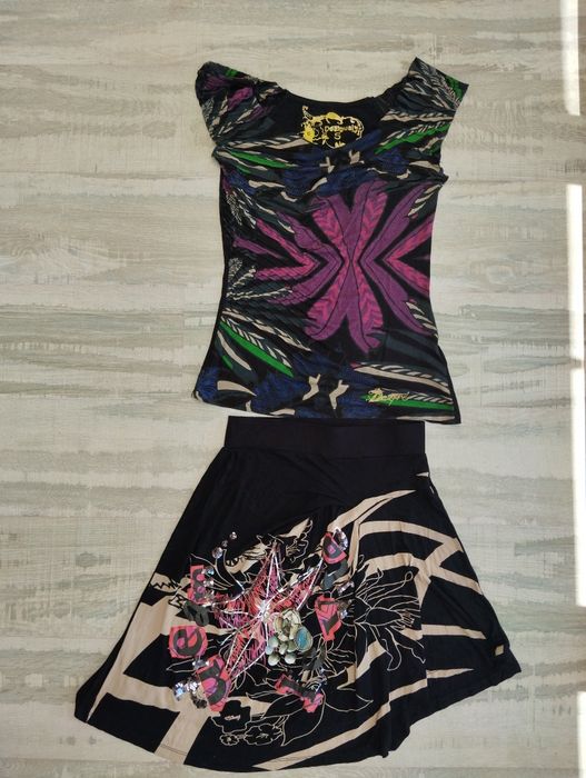 Продам спідницю з еластичним поясом від бренду DESIGUAL (Іспанія).