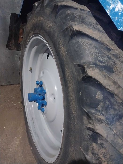 трактор мтз-- 80