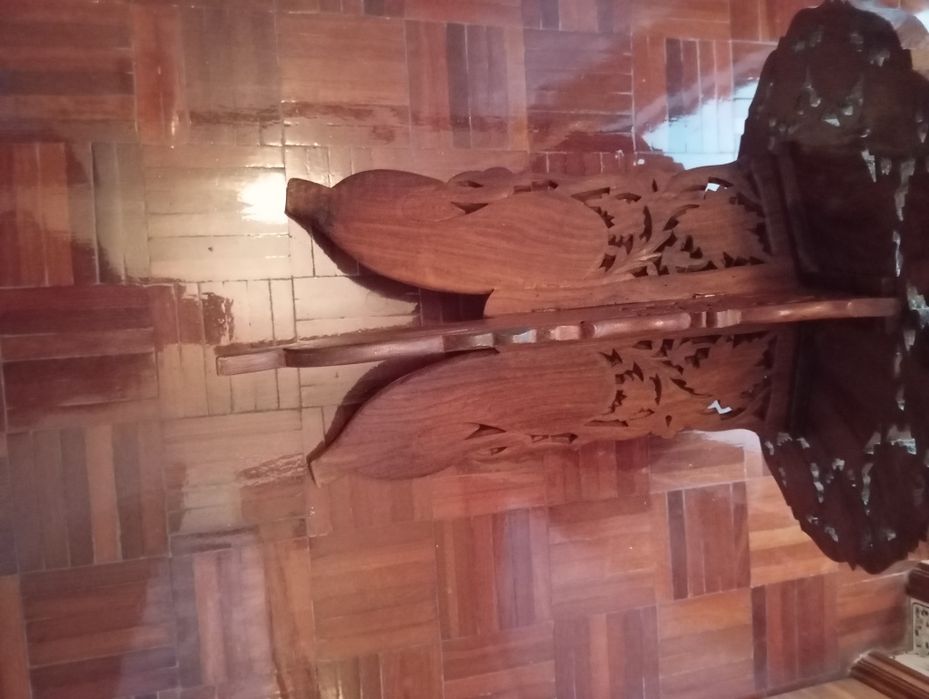 Mesa de Madeira Africana