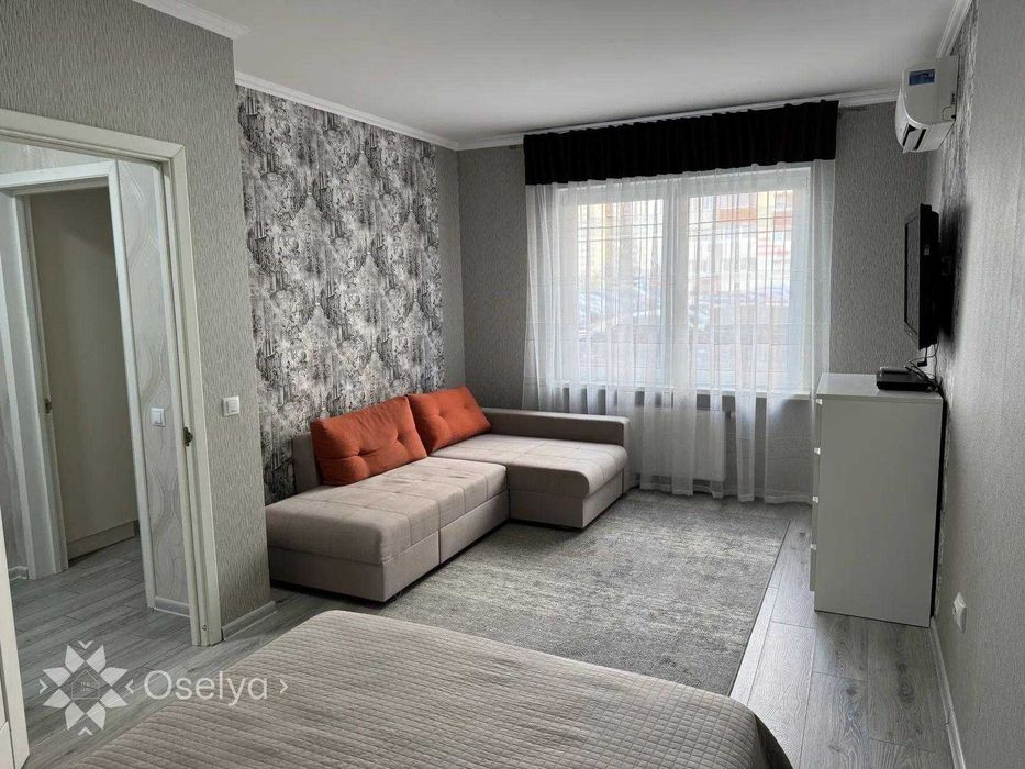 Продаж 1 кімнатної квартири з ремонтом в Києві ЖК Патріотика Русової Дарницький Осокорки Позняки