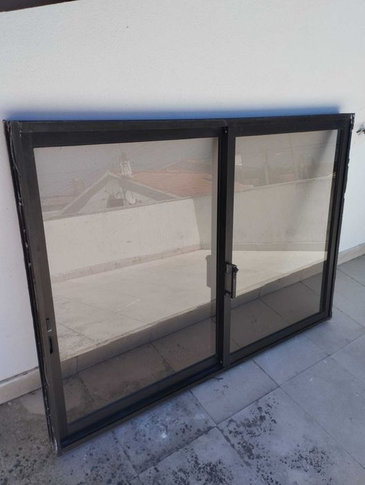 janela de correr em alumínio  – 1,58m x 1,10m