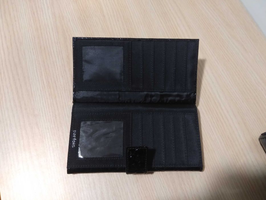 Carteira / porta moedas nova, pele sintéctica efeito crocodilo Parfois