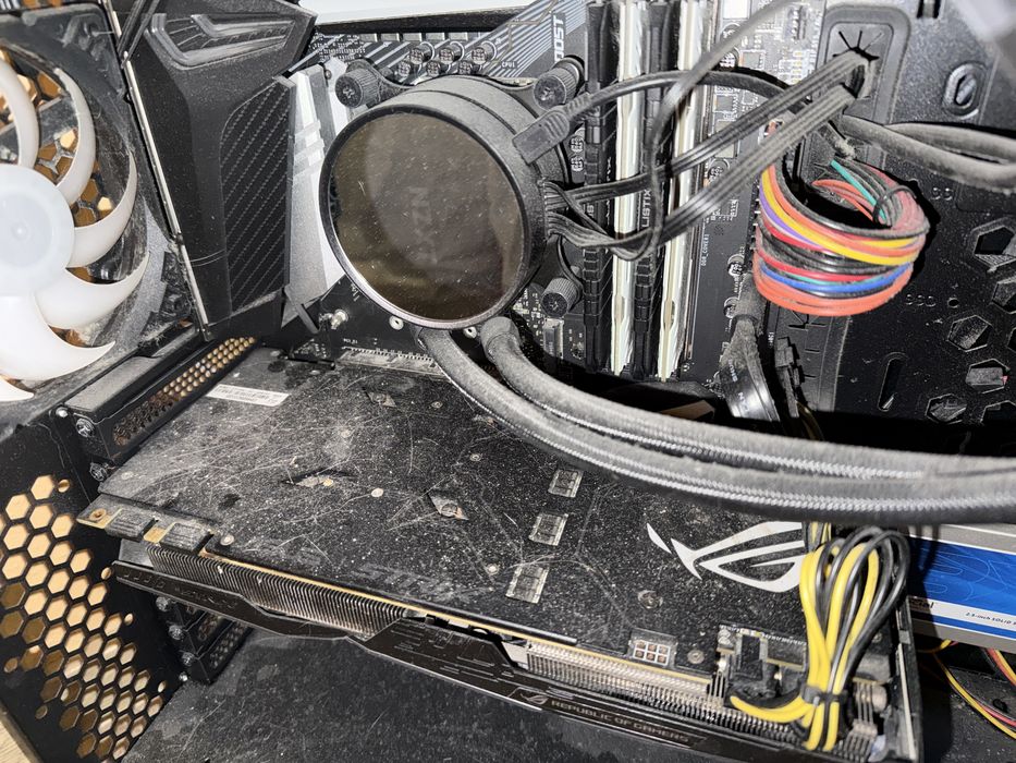 Komputer gtx1080 i7 8700k 32gb ram