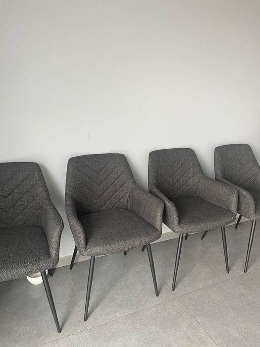 Conjunto de 4 cadeiras novas