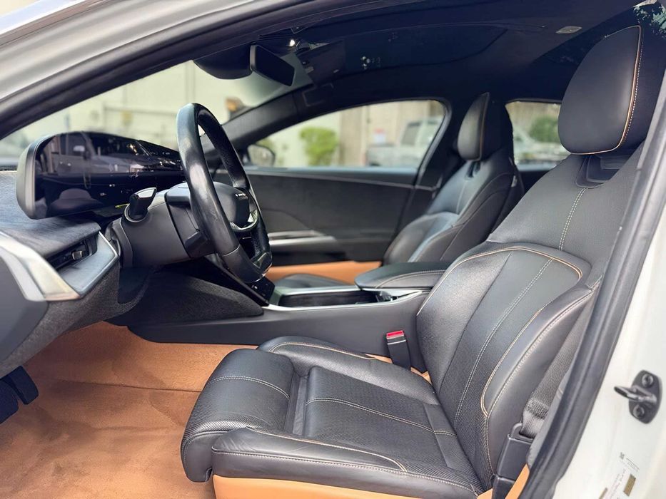 Lucid Air Grand Touring      2022