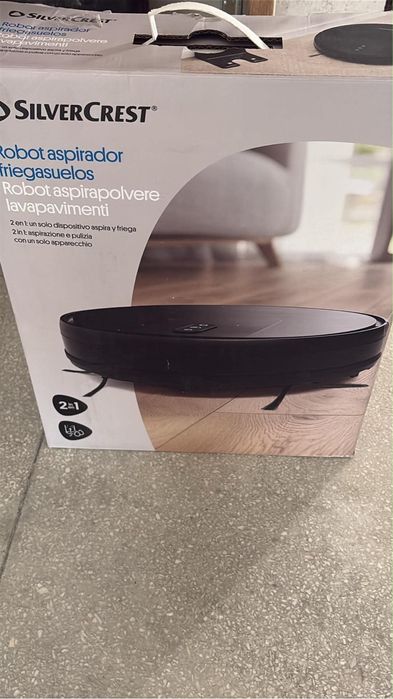 Robot sprzątający z funkcją mopowania