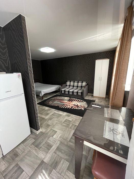 2 й поверх ВІЛЬНА! ЦЕНТР квартира студія подобово