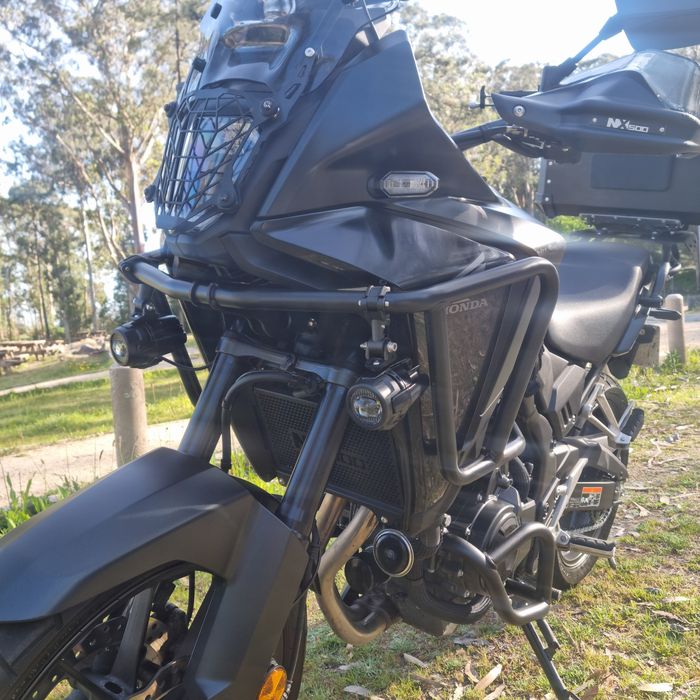 Honda NX500 (2025) – Full Extras – Garantia até 2030