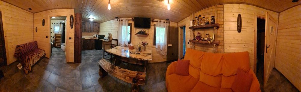 Domek "Na koncu swiata" z jacuzzi w lesie