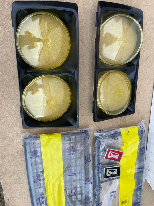 решетка передняя радиатора  ваз 2106 пластик