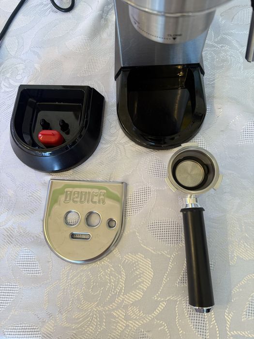 Кавоварка ріжкова Delonghi EC 685.M