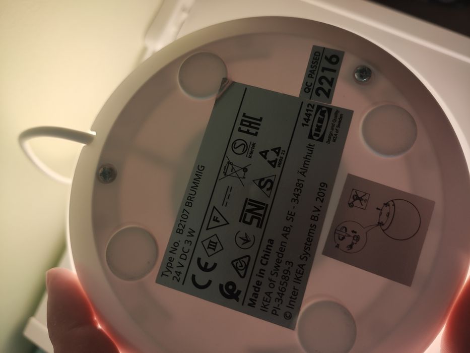 Candeeiro LED de Mesa Criança IKEA em excelente estado