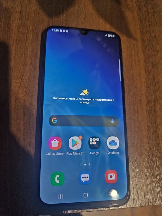 Продам Samsung a40