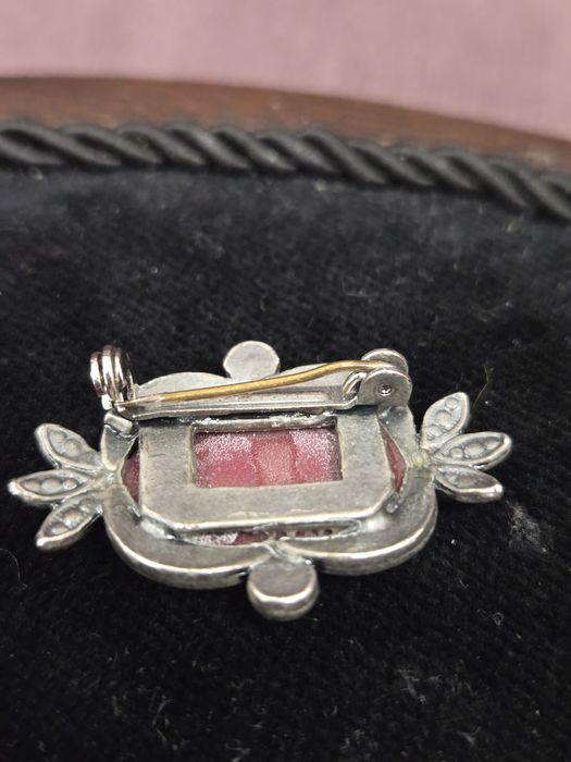 Stara broszka art deco