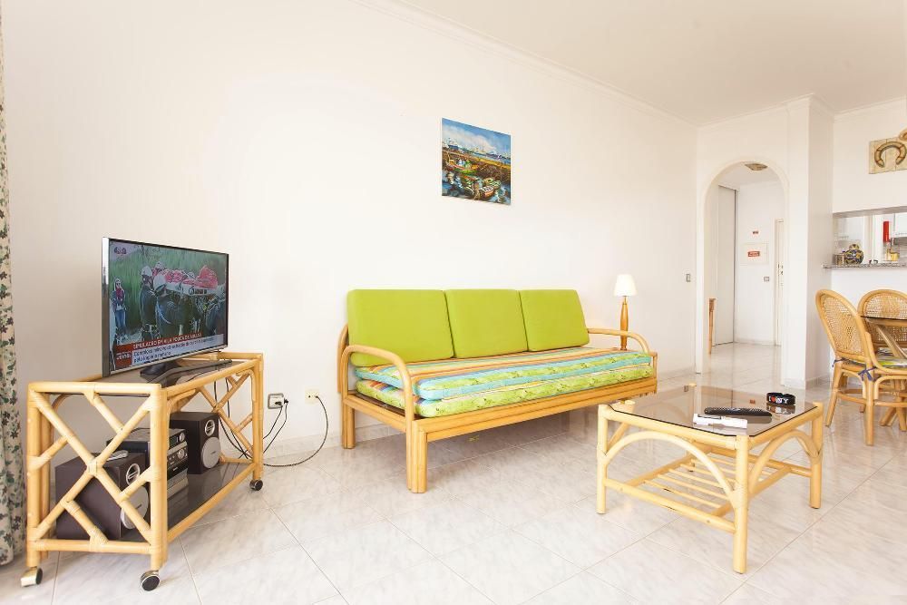 Apartamento T1 em Cond C/Piscina – A 150m da Praia da Galé, Albufeira