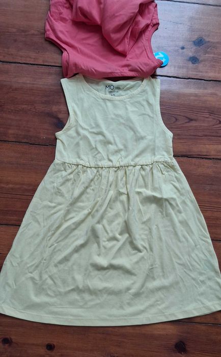 2 vestidos MO 5 anos