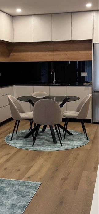 Mesa jantar com tampo de vidro