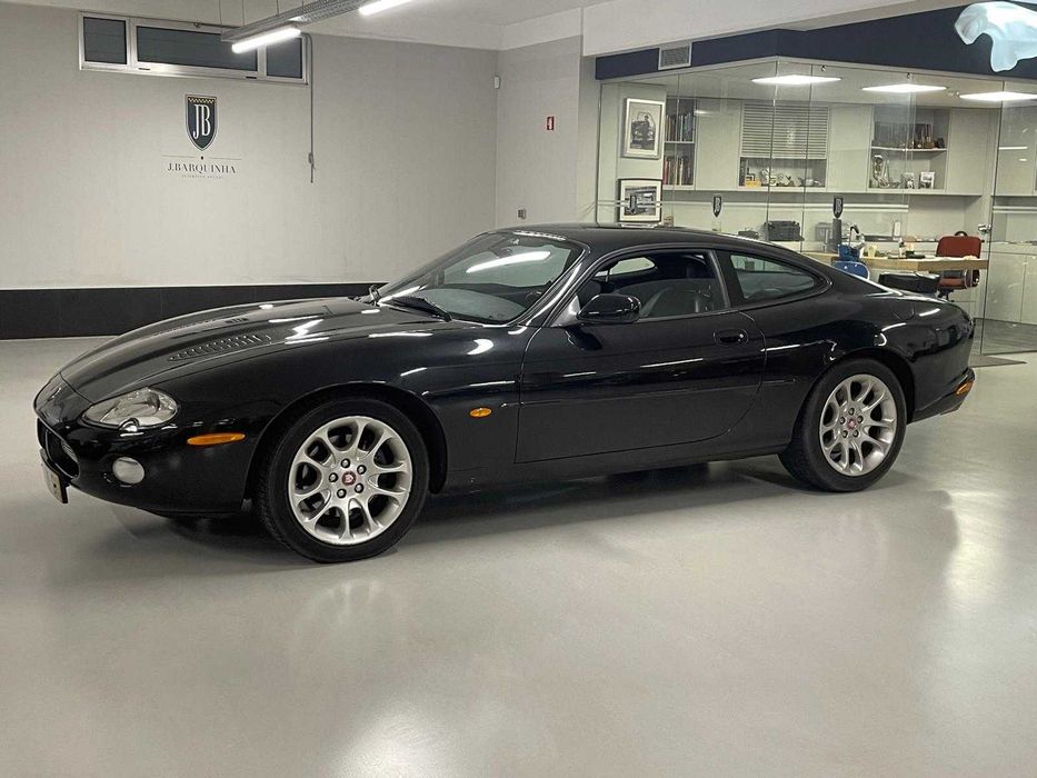 Jaguar XKR - 2001482950915168020481