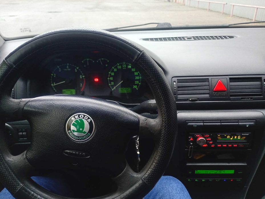 Продам Шкода Октавія тур