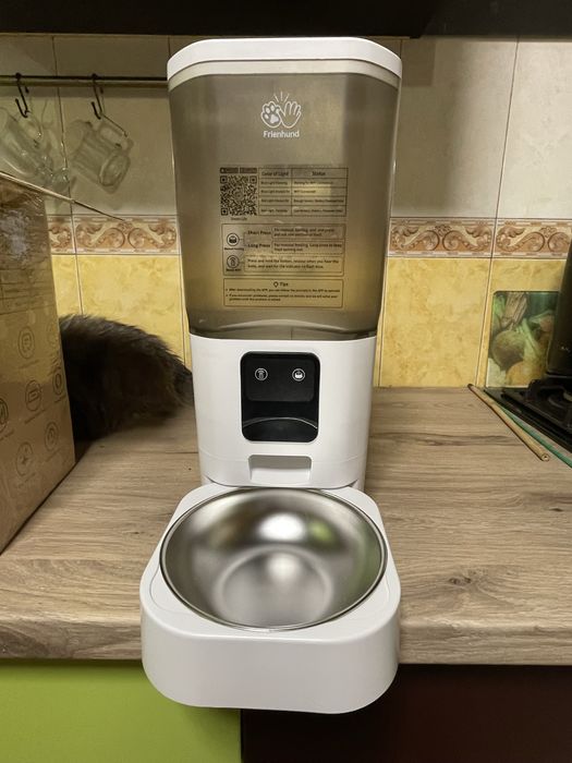 Кормушка для тварин з Wi-Fi