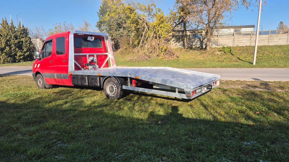 Mercedes Sprinter Zabudowa Autolaweta Laweta Najazd Dubel Kabina