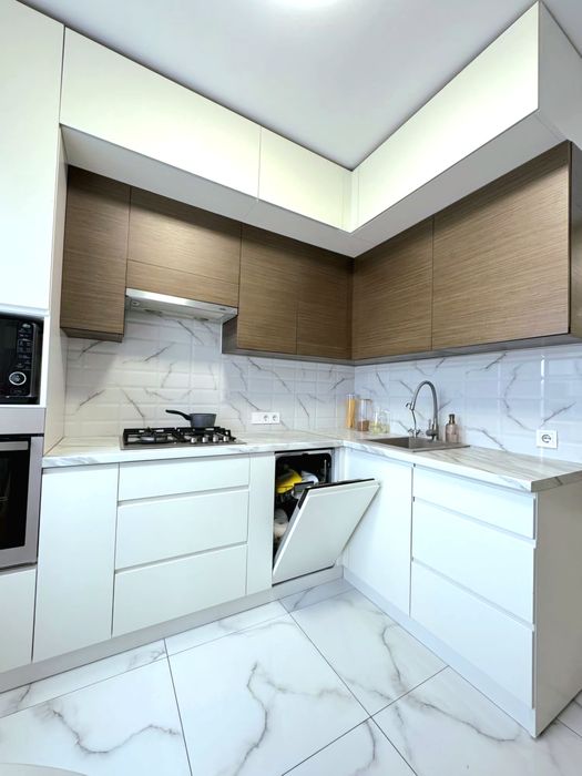 Продаж 2 кім квартири з ремонтом на Сихові