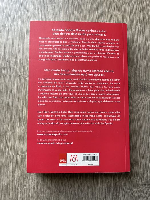 Livro Uma vida ao teu lado de Nicholas Sparks