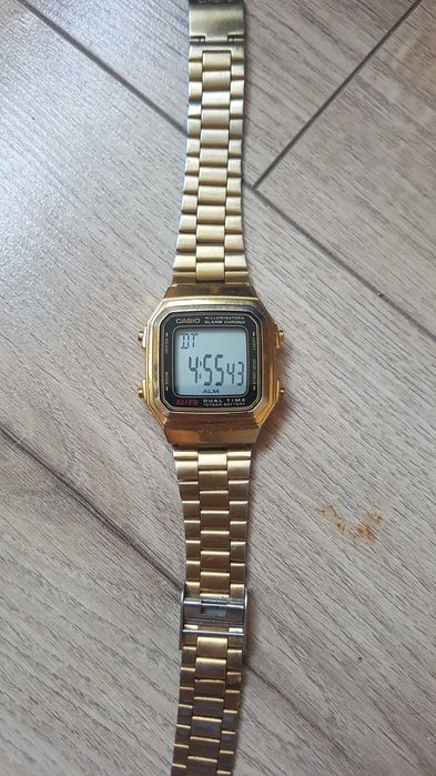 zegarek Casio sprzedam damski