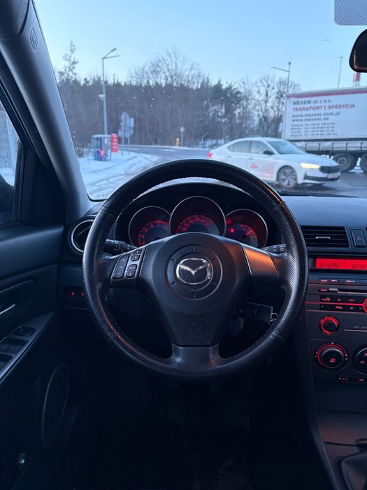 Mazda 3 1.6 benzyna