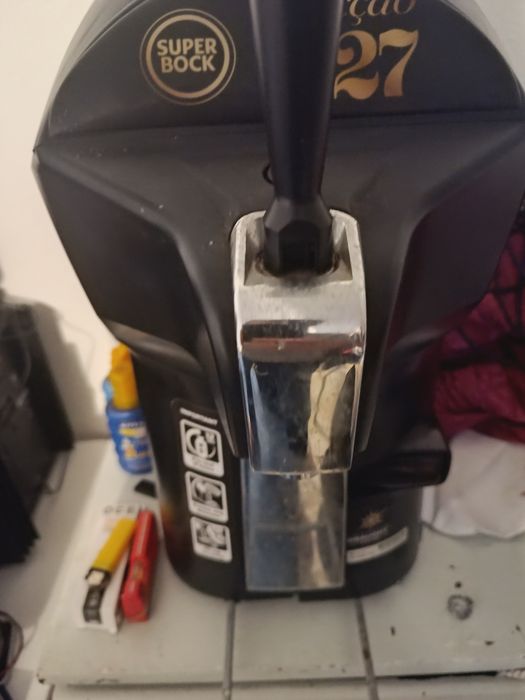 Máquina super bock preta