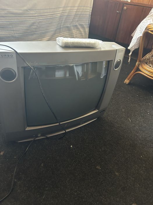 Телевізор LG в гарному стані