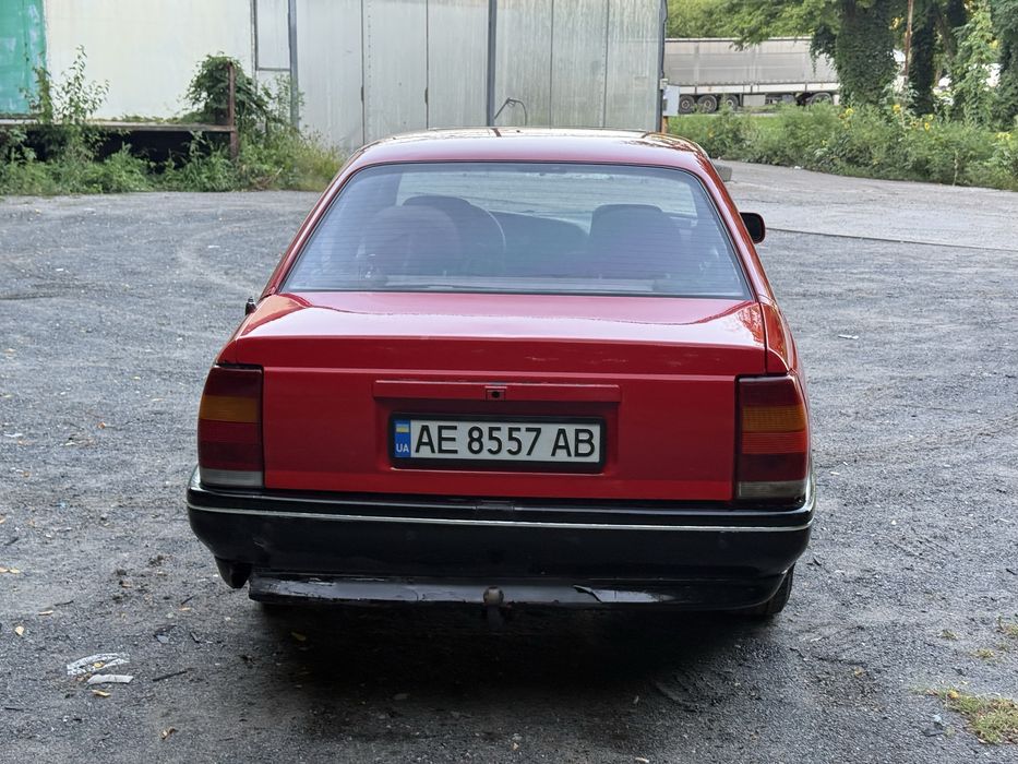Opel Omega A.  1.8 газ/бенз.