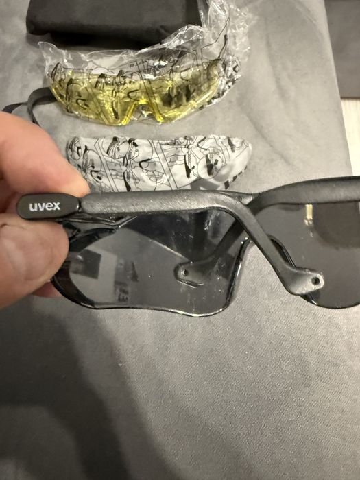 sprzedam okulary uvex skyper