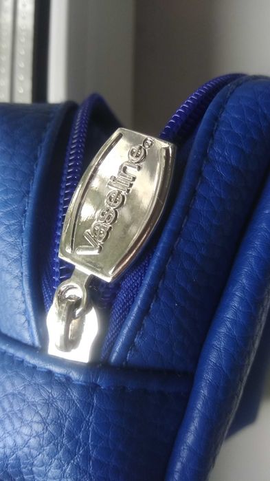 Сумочка - косметичка # Vaseline