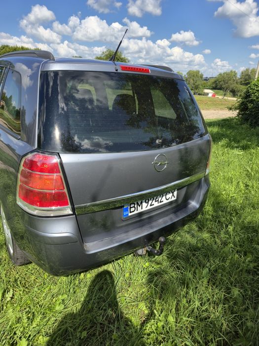 Продам Opel Zafira B