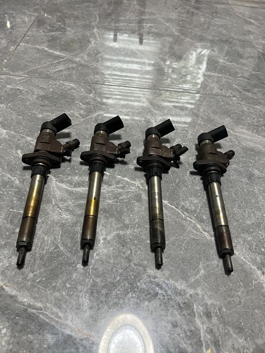 9657144580 форсунка впрыска топлива peugeot, citroen, ford volvo 2.0 d