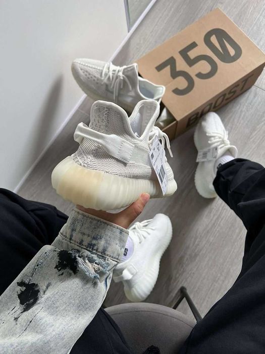 Кросівки Adidas Yeezy Boost 350 V2 Premium Bone