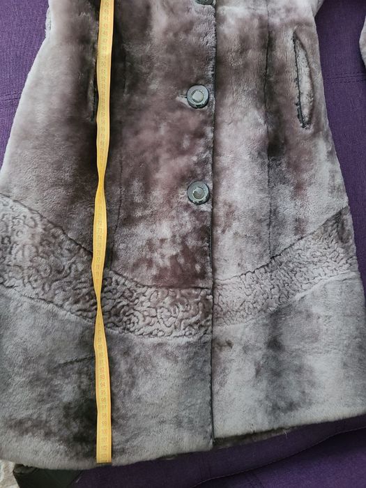 Шуба сіра натуральний мутон, капюшон норка