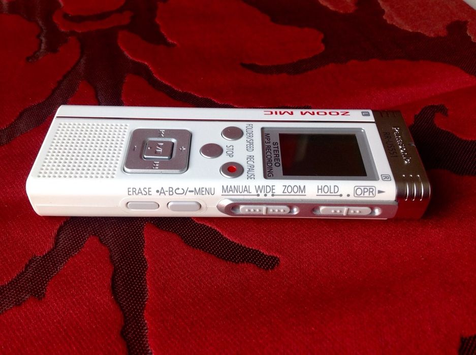 Цифровой диктофон Panasonic RR - US551, новый