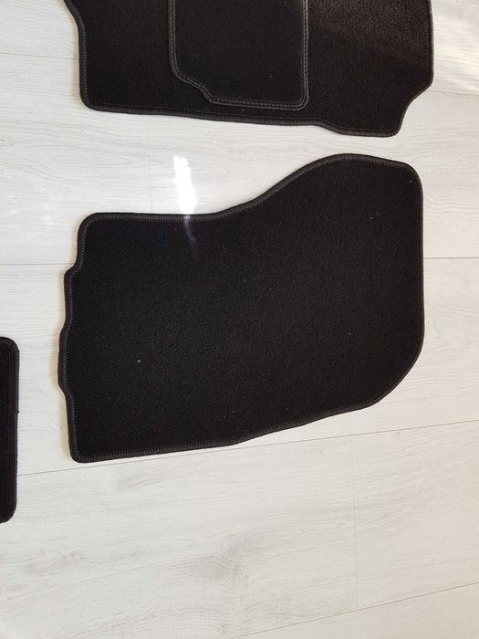 Dywaniki Welurowe MITSUBISHI ASX Rok  Citroen C4 Aircross  Dopasowane
